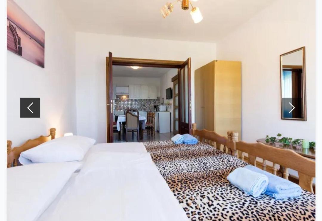 Apartamento Natalie Senj  Habitación foto